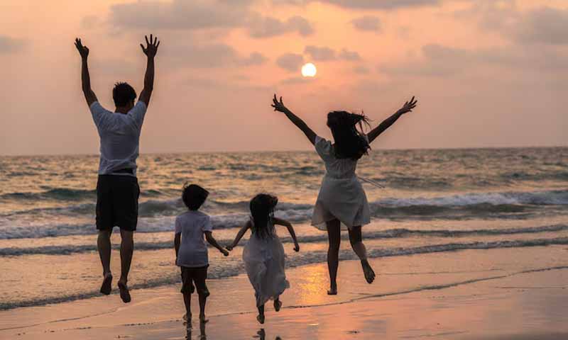 Family Holidays Home page images